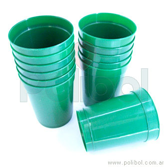 Vasos de plástico verde oscuro