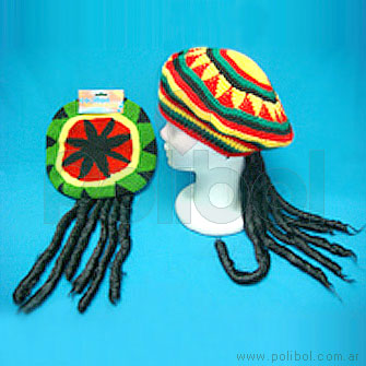 Sombrero tejido con rastas